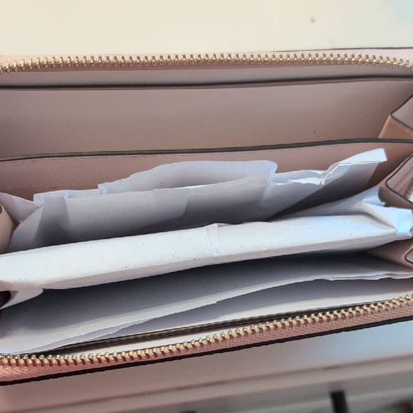 Kate Spade Pink Wallet - Picture 3 of 6